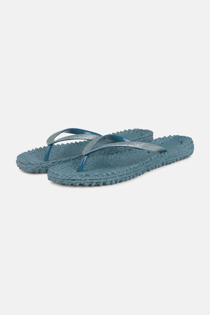 Tongs couleur "lichen blue"